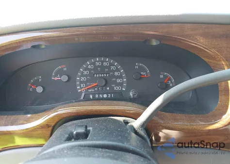 2000 Ford E-150 Recreational from USA, damaged, VIN 1FDRE14WXYHC02124